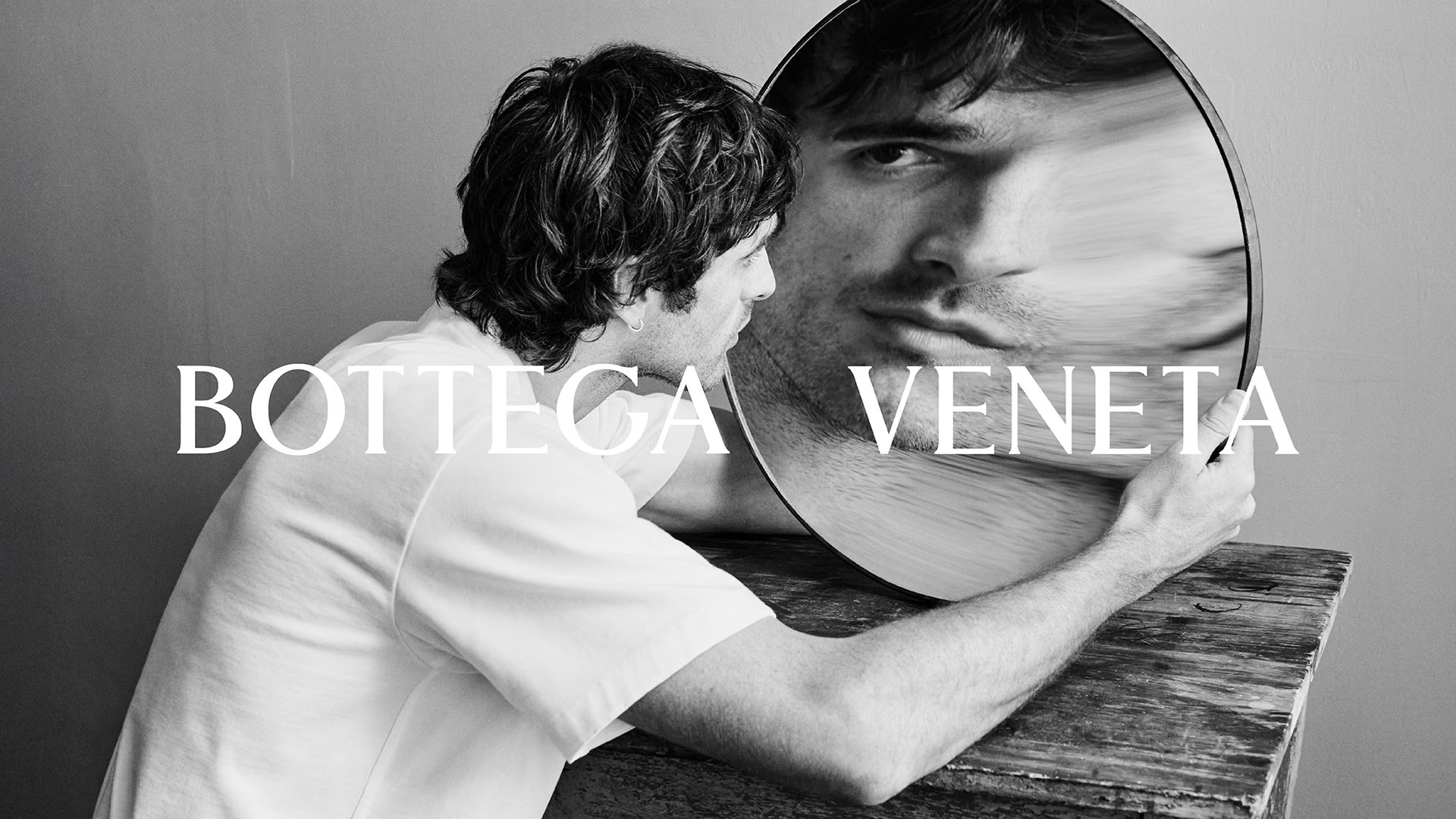 Hinh anh Giấc mơ có nghĩa là gì - Jacob Elordi trả lời trong chiến dịch với Bottega Veneta 3