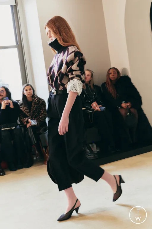 Hinh anh Vì sao argyle “trỗi dậy” trong mùa Thu Đông 2025? 6