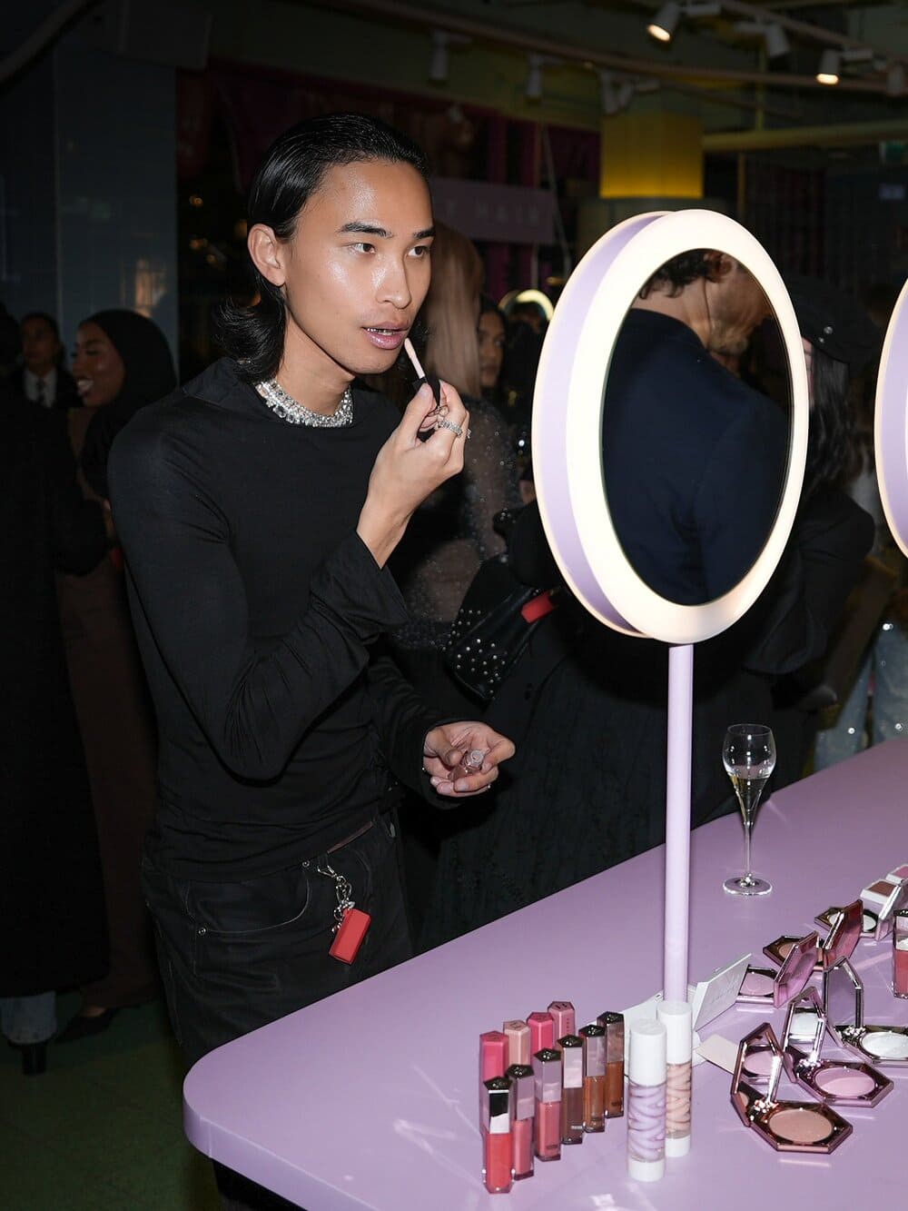 Hinh anh tăng trưởng ngành làm đẹp 6