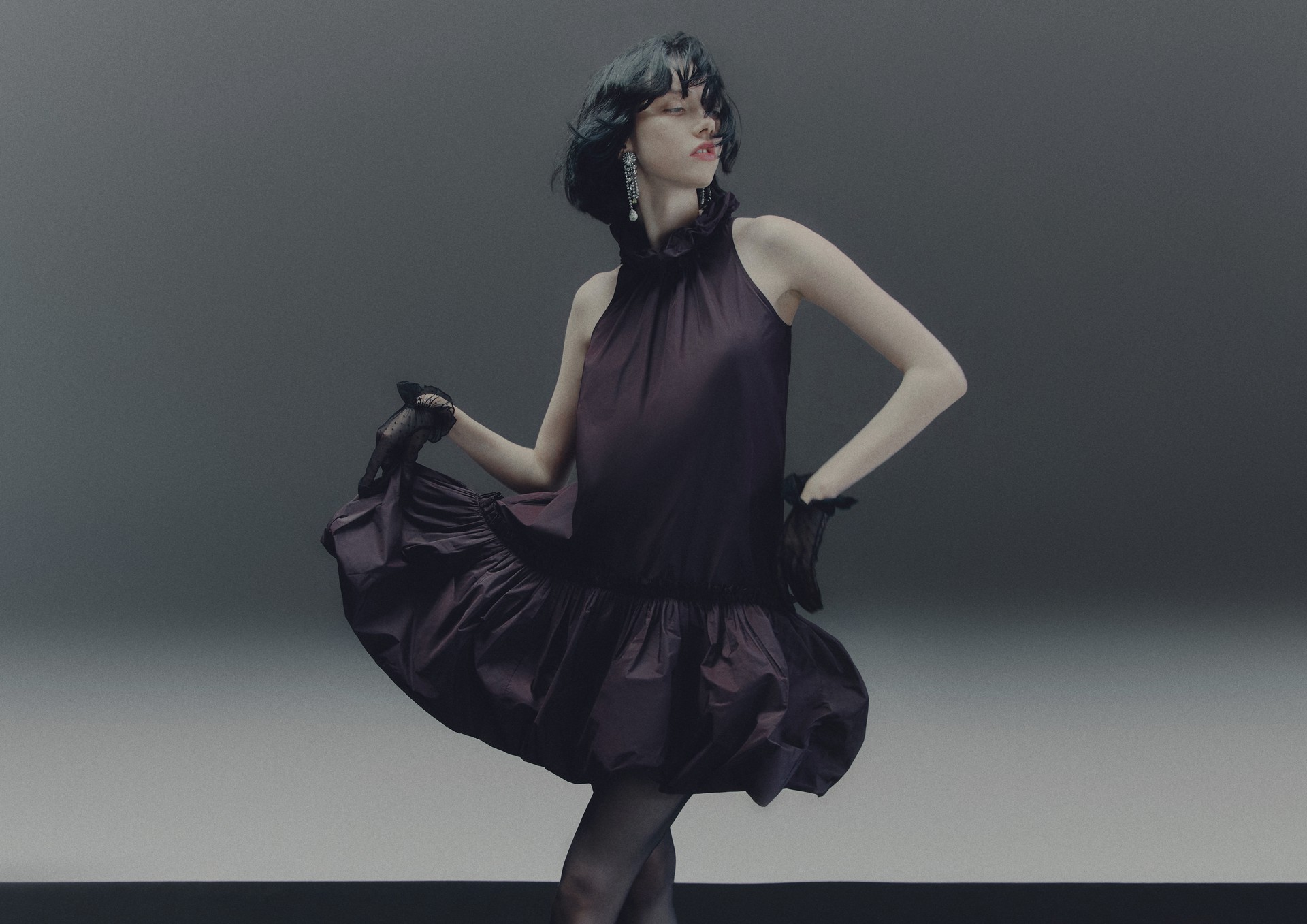 Hinh anh H&M Studio Holiday 2025: Tủ đồ tiệc tùng sang trọng và đầy cá tính 1