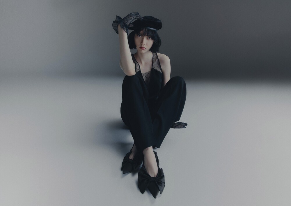 Hinh anh H&M Studio Holiday 2025: Tủ đồ tiệc tùng sang trọng và đầy cá tính 3