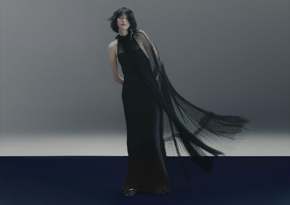 Hinh anh H&M Studio Holiday 2025: Tủ đồ tiệc tùng sang trọng và đầy cá tính 5