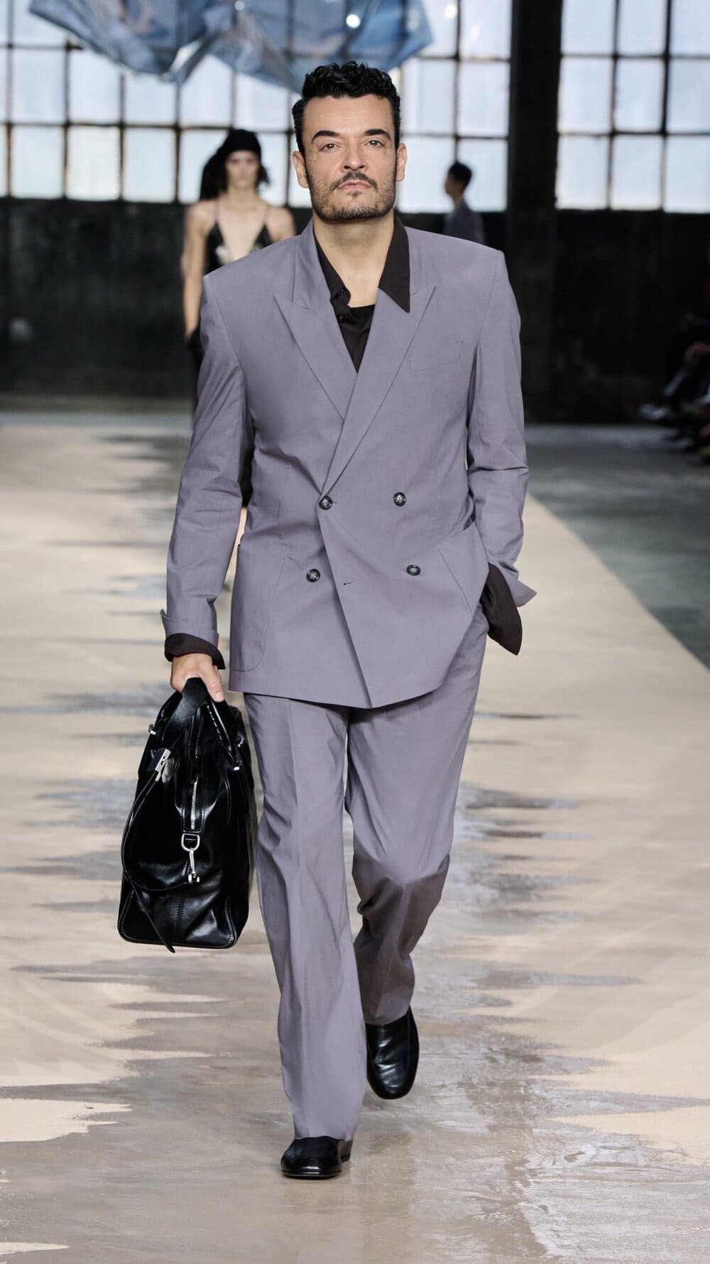 Hinh anh BOSS phá vỡ quy tắc với “tâm trạng tan ca” 16