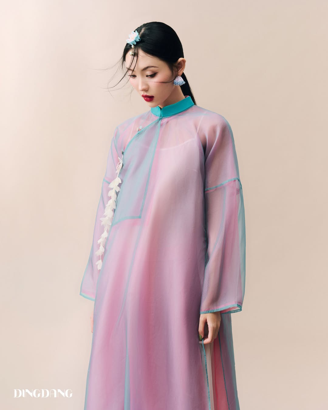 Hinh anh Chiếc áo dài 6 triệu của DINGDANG: Cú soi chiếu thị hiếu tạo ra phép thử giá trị sáng tạo nội địa 5
