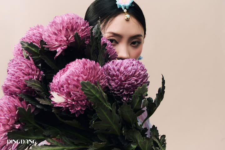 Hinh anh Chiếc áo dài 6 triệu của DINGDANG: Cú soi chiếu thị hiếu tạo ra phép thử giá trị sáng tạo nội địa 7