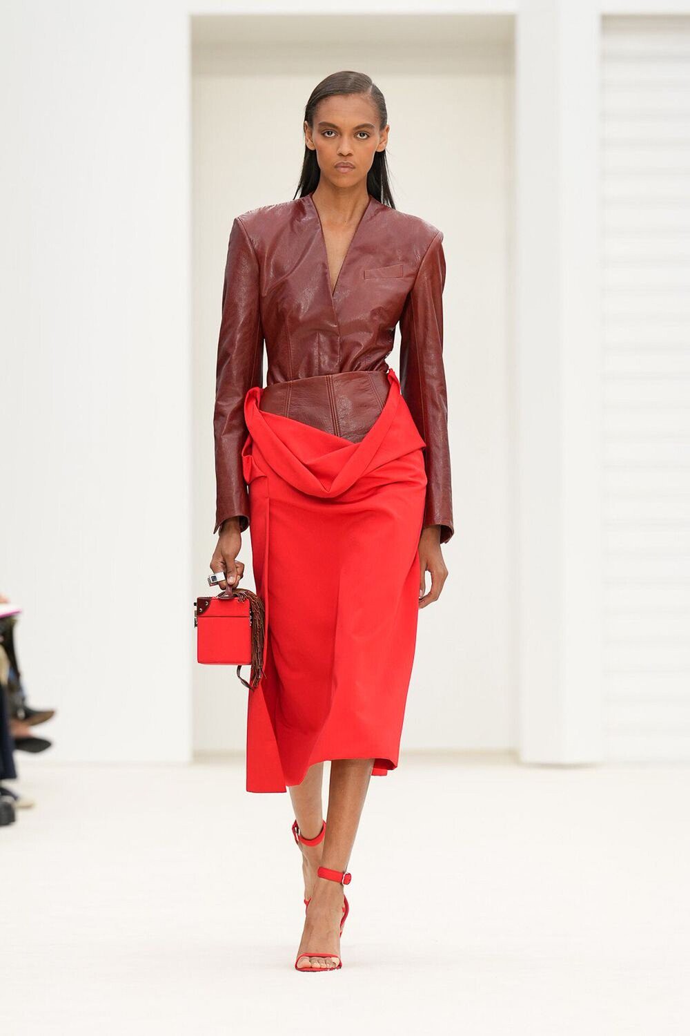 Hinh anh Ferrari SS26: Giảm thiểu đến tối đa 23