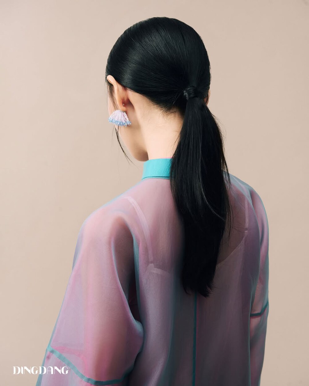 Hinh anh Chiếc áo dài 6 triệu của DINGDANG: Cú soi chiếu thị hiếu tạo ra phép thử giá trị sáng tạo nội địa 4