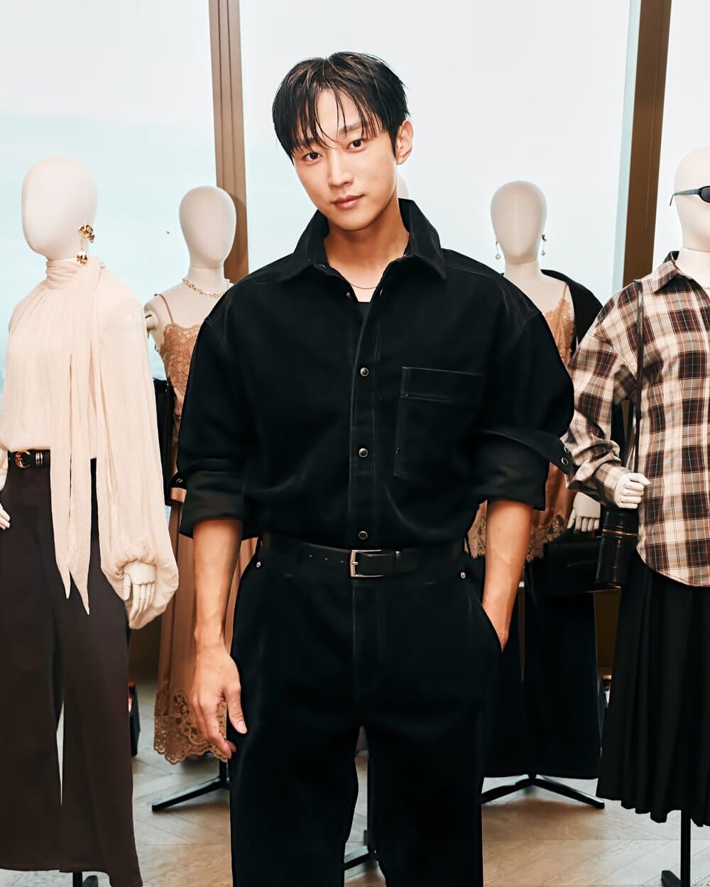 Hinh anh Dàn sao châu Á tỏa sáng với phong cách thời trang đa sắc thái 9