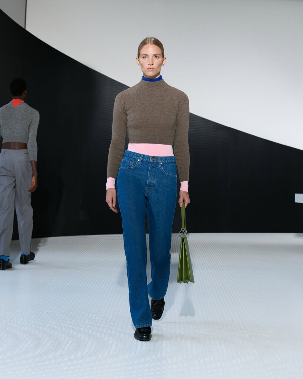 Hinh anh Jil Sander Xuân Hè 2026: Màn ra mắt đầy tư duy của Simone Bellotti 15