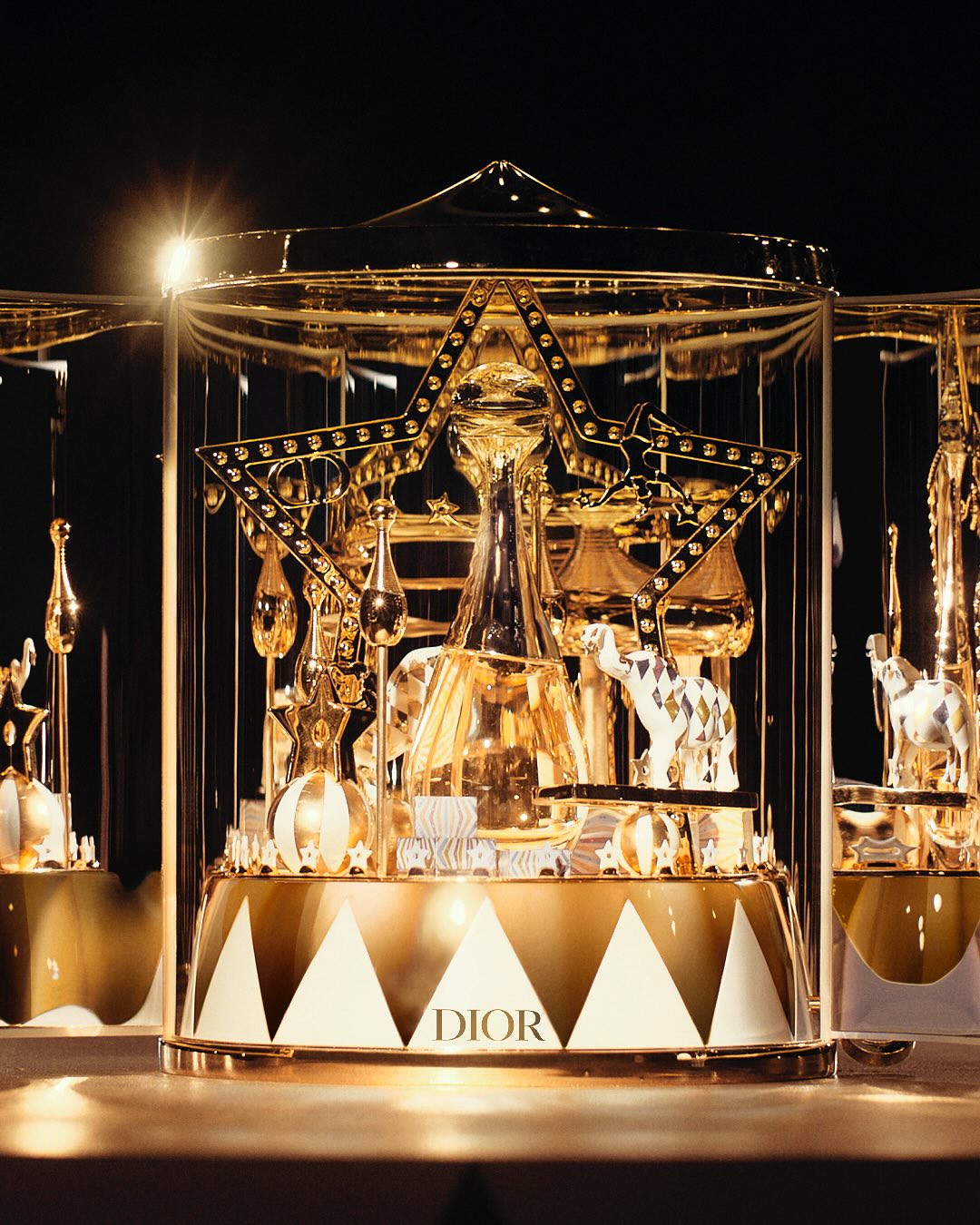 Hinh anh Thương hiệu làm đẹp xa xỉ đang tận hưởng Holiday như thế nào? 1