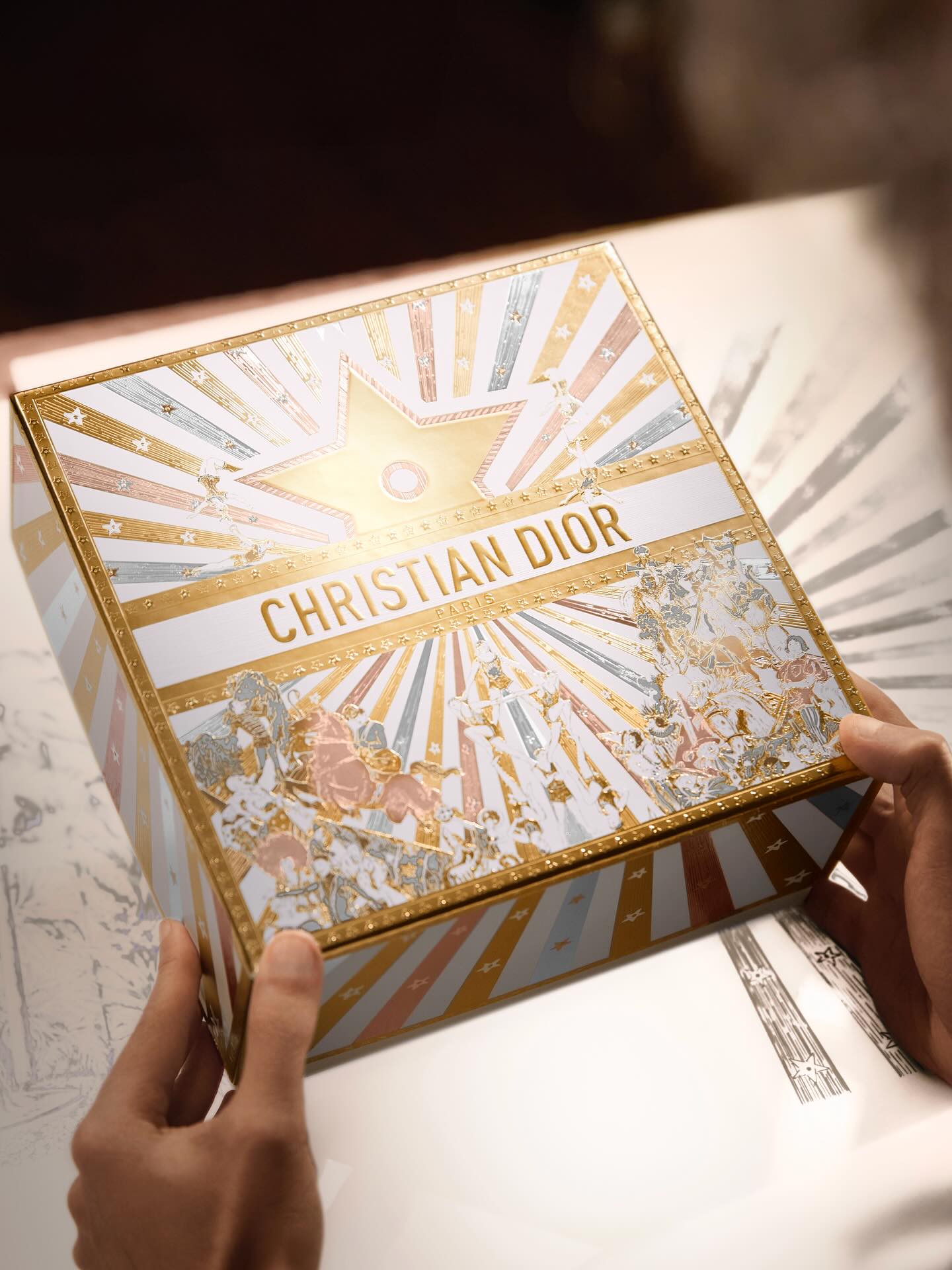 Hinh anh Thương hiệu làm đẹp xa xỉ đang tận hưởng Holiday như thế nào? 4