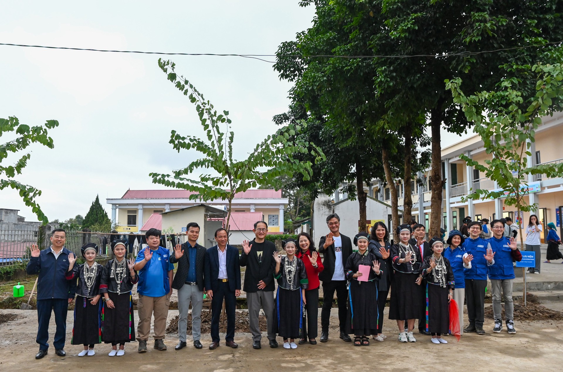 Hinh anh UNIQLO tiếp tục hỗ trợ cho người dân có hoàn cảnh khó khăn 10