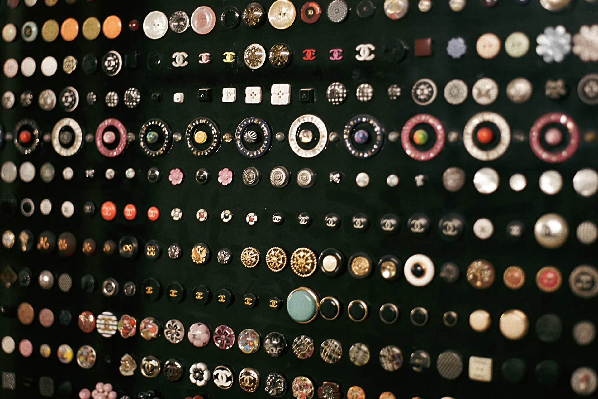 Hinh anh Nhịp cầu di sản: Mathieu Blazy và những đôi tay Métiers d’Art 45