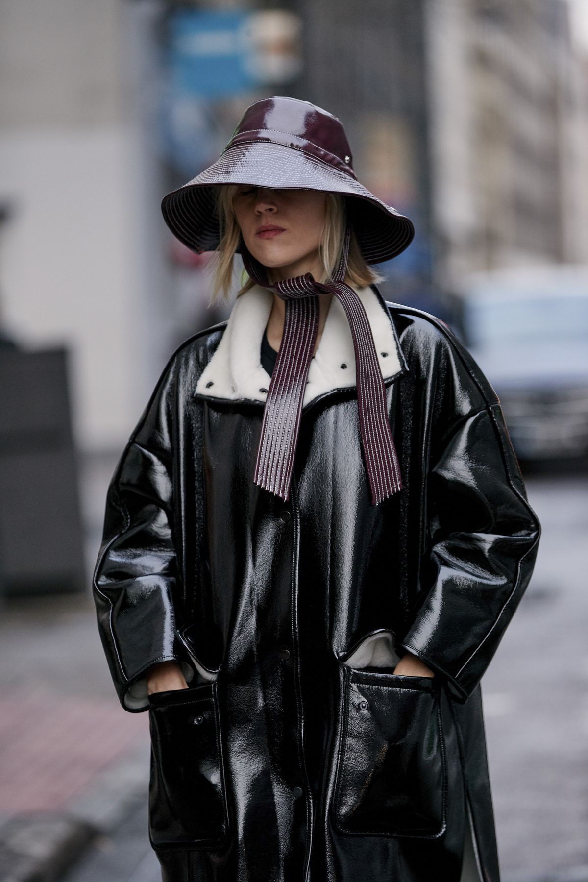 Hinh anh Đừng quên mũ 2