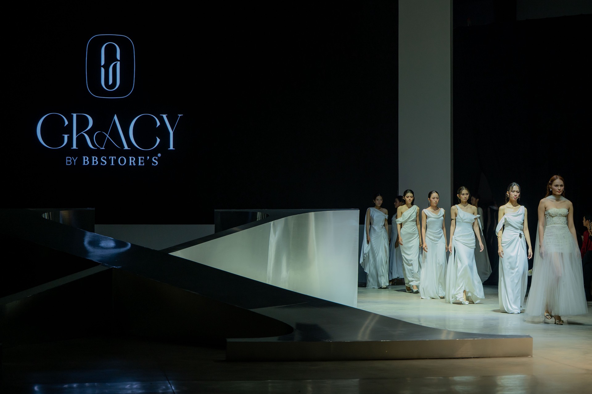 Hinh anh SR Celebrating Local Pride X - Mùa thứ 10 ghi dấu cột mốc 5 năm đồng hành cùng thương hiệu thời trang Việt 1