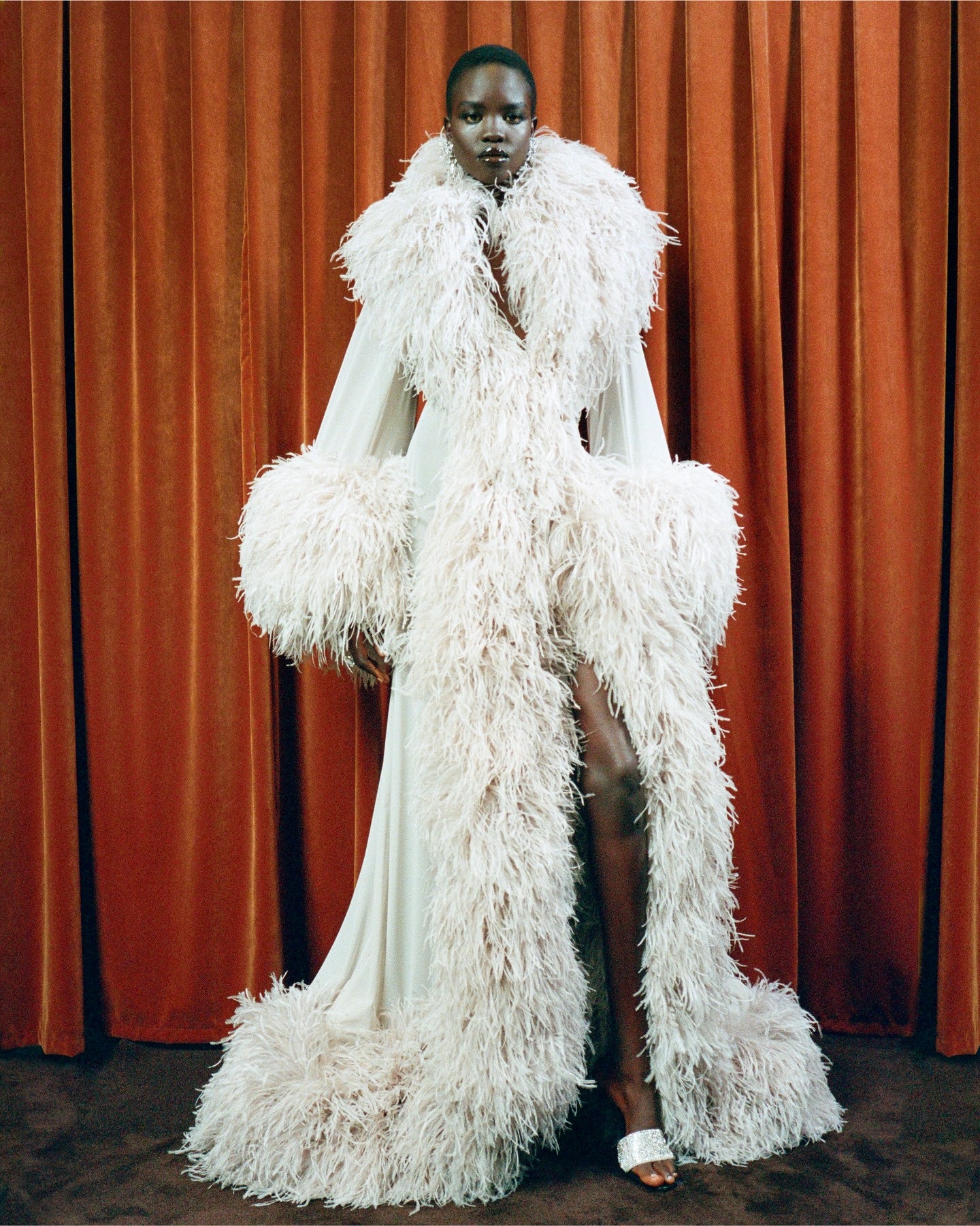 Hinh anh 5 "sàn diễn" thời trang nổi bật của năm 2025 15