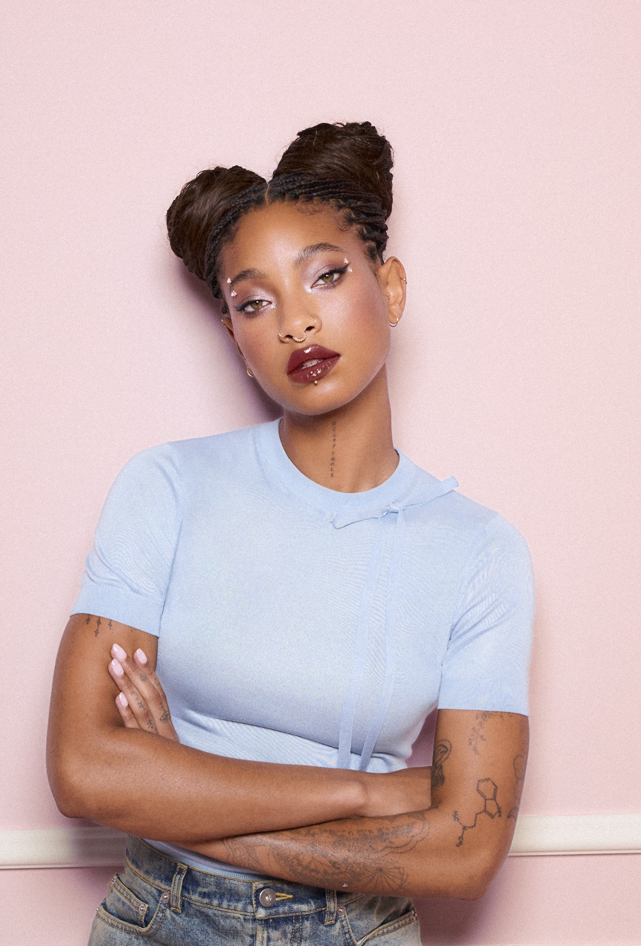 Hinh anh Anya Taylor-Joy, Jisoo và Willow Smith trở thành đại sứ Dior mảng nước hoa 4