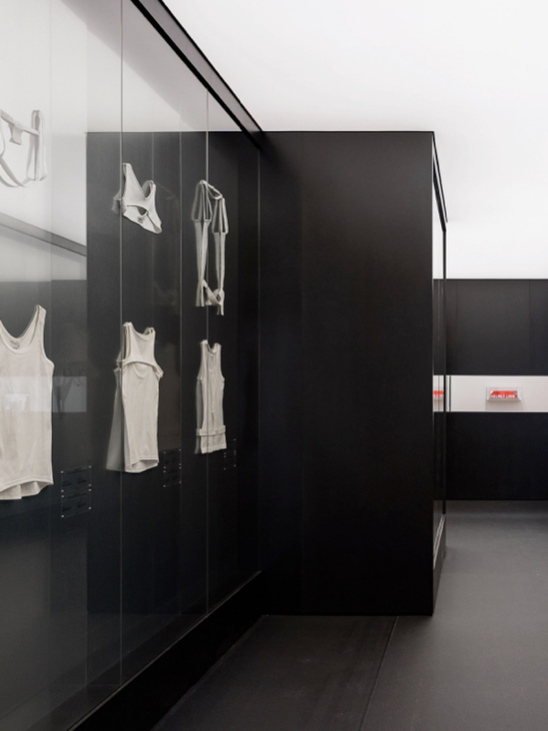 Hinh anh Helmut Lang: Người đàn ông kiệm lời 6