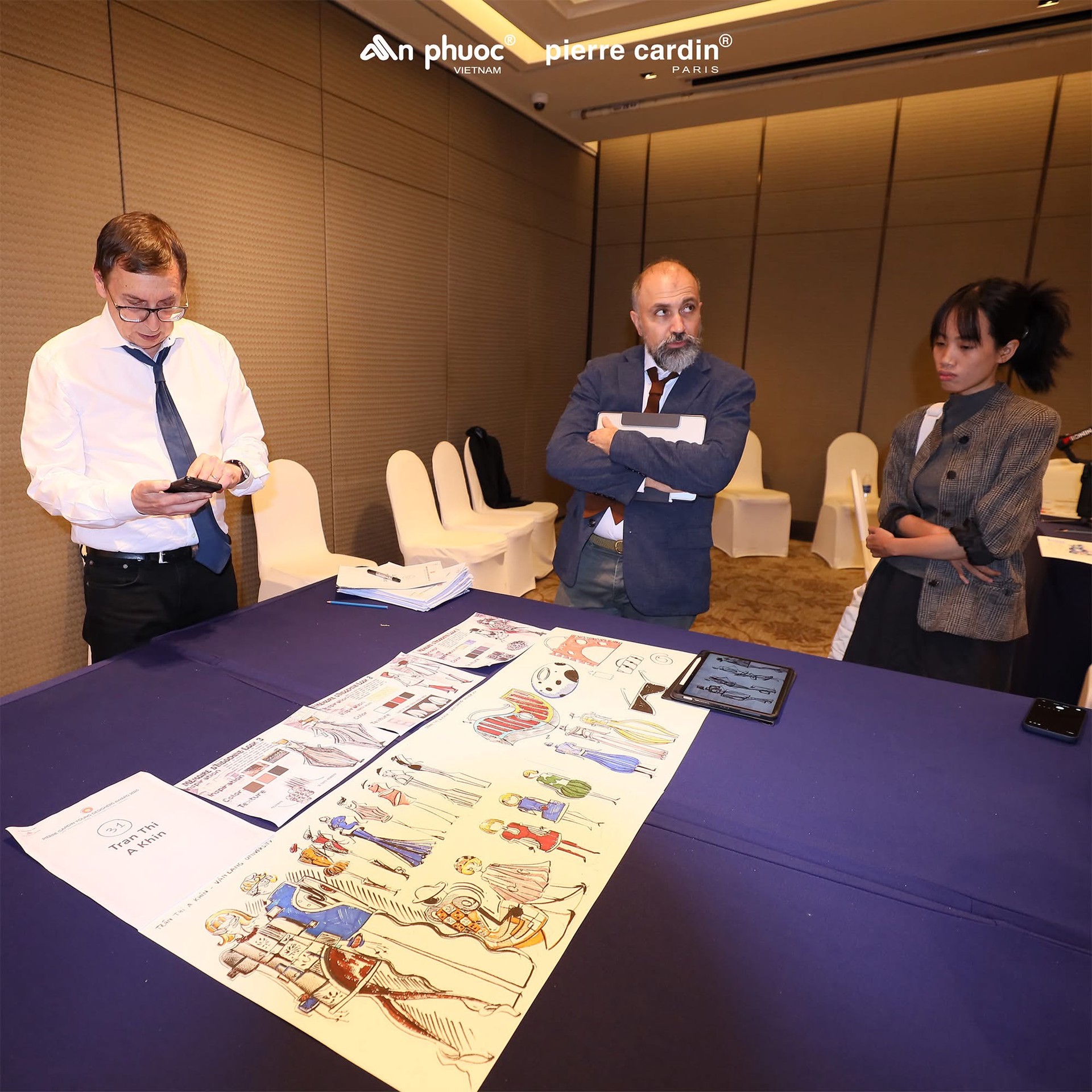 Hinh anh Từ Hoạ Lanh đến Pierre Cardin Award: Câu chuyện thời trang của cô sinh viên A Khin 5