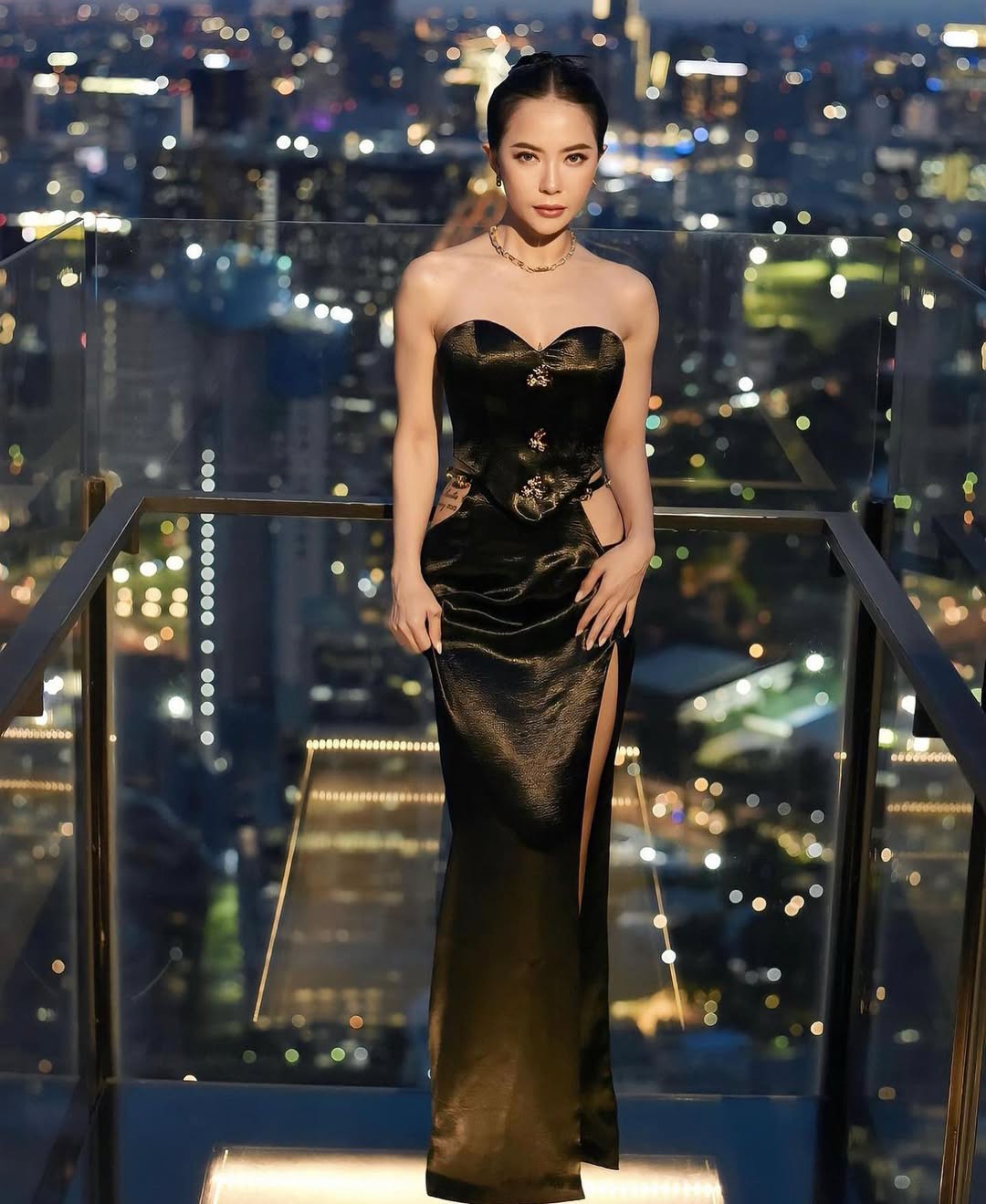 Hinh anh MAEL FEMME: Nghệ thuật thấu hiểu người phụ nữ dưới ánh đèn dạ tiệc 11