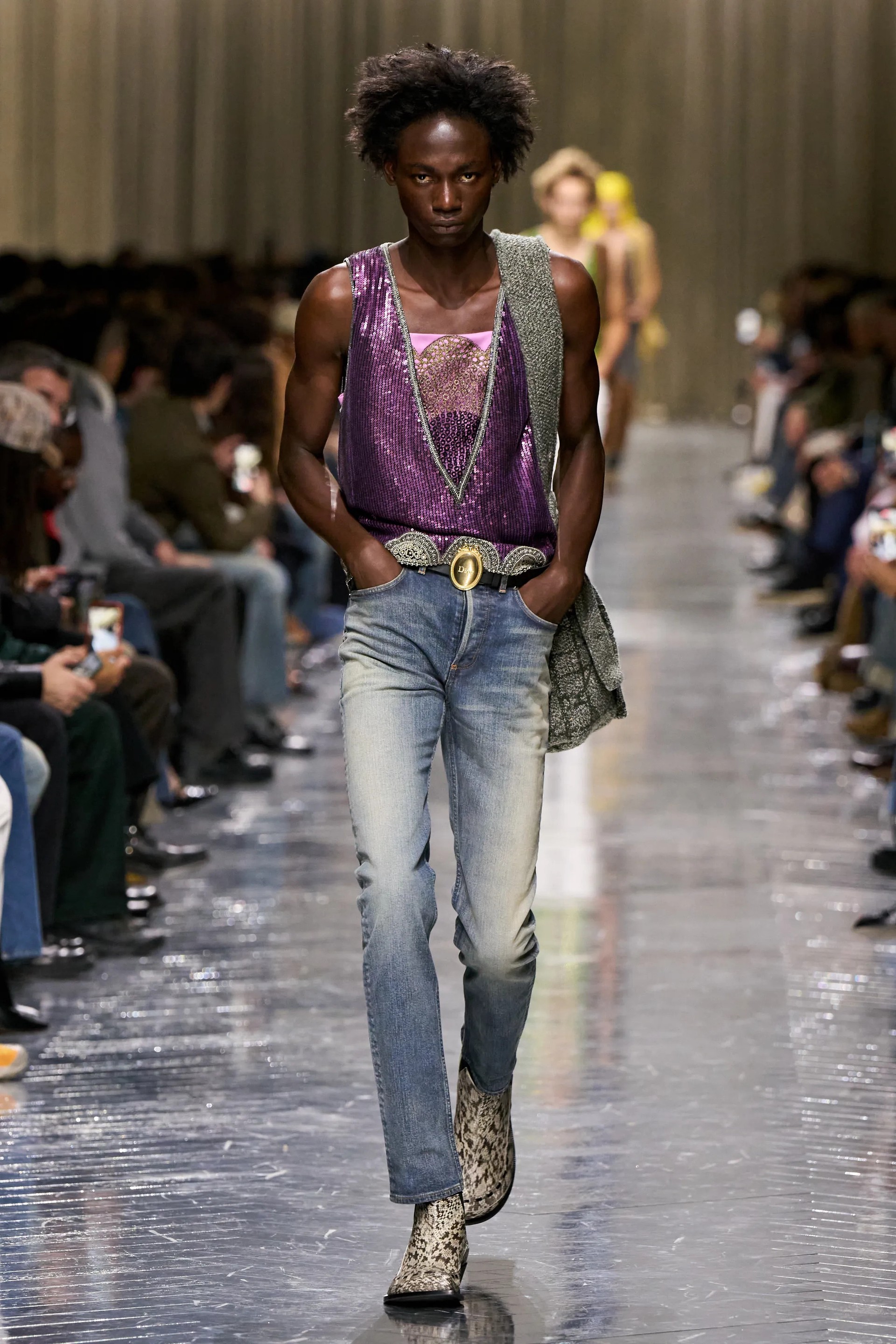 Hinh anh Poiret gặp Christian Dior 4