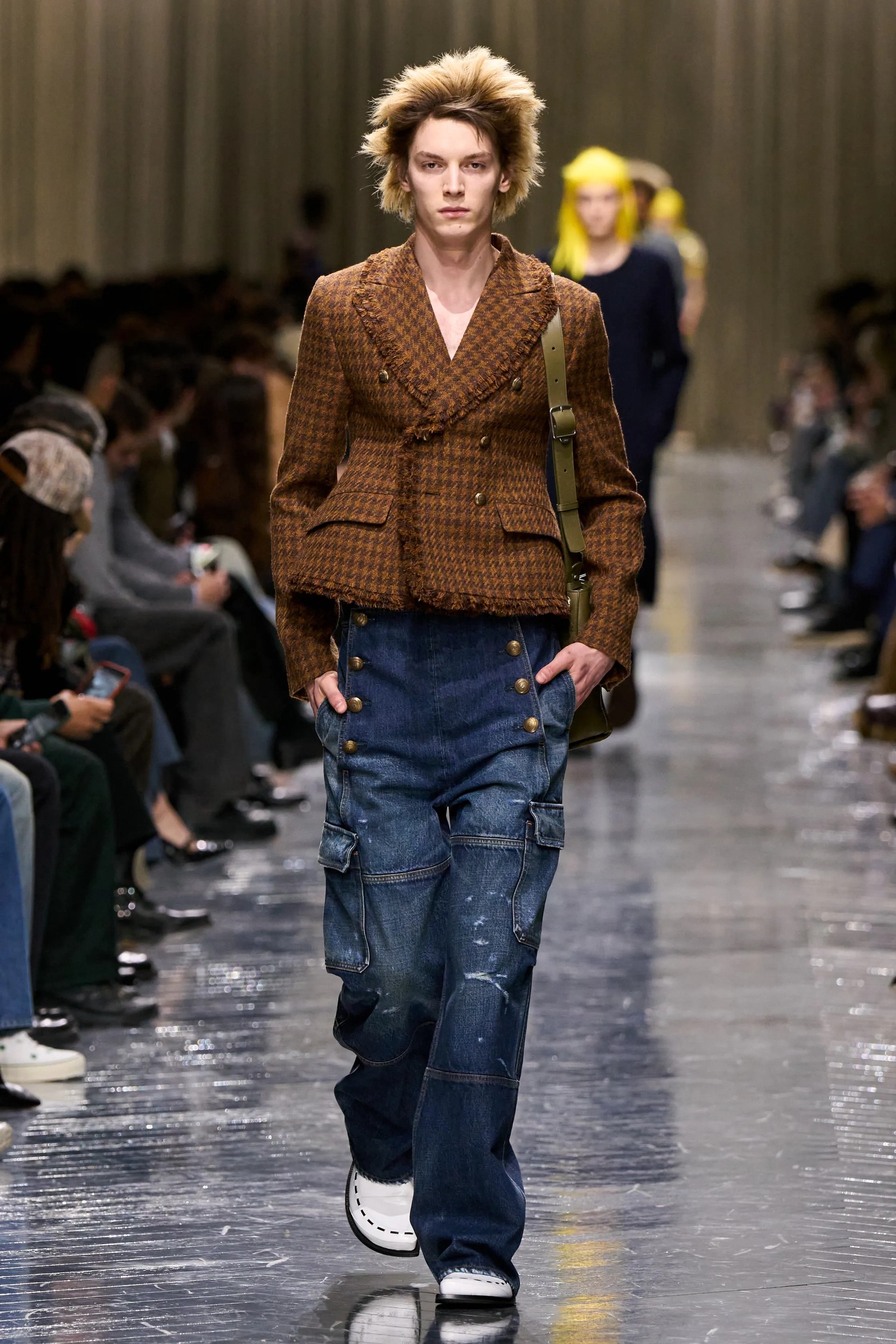 Hinh anh Tailoring ở điểm sụp đổ 3