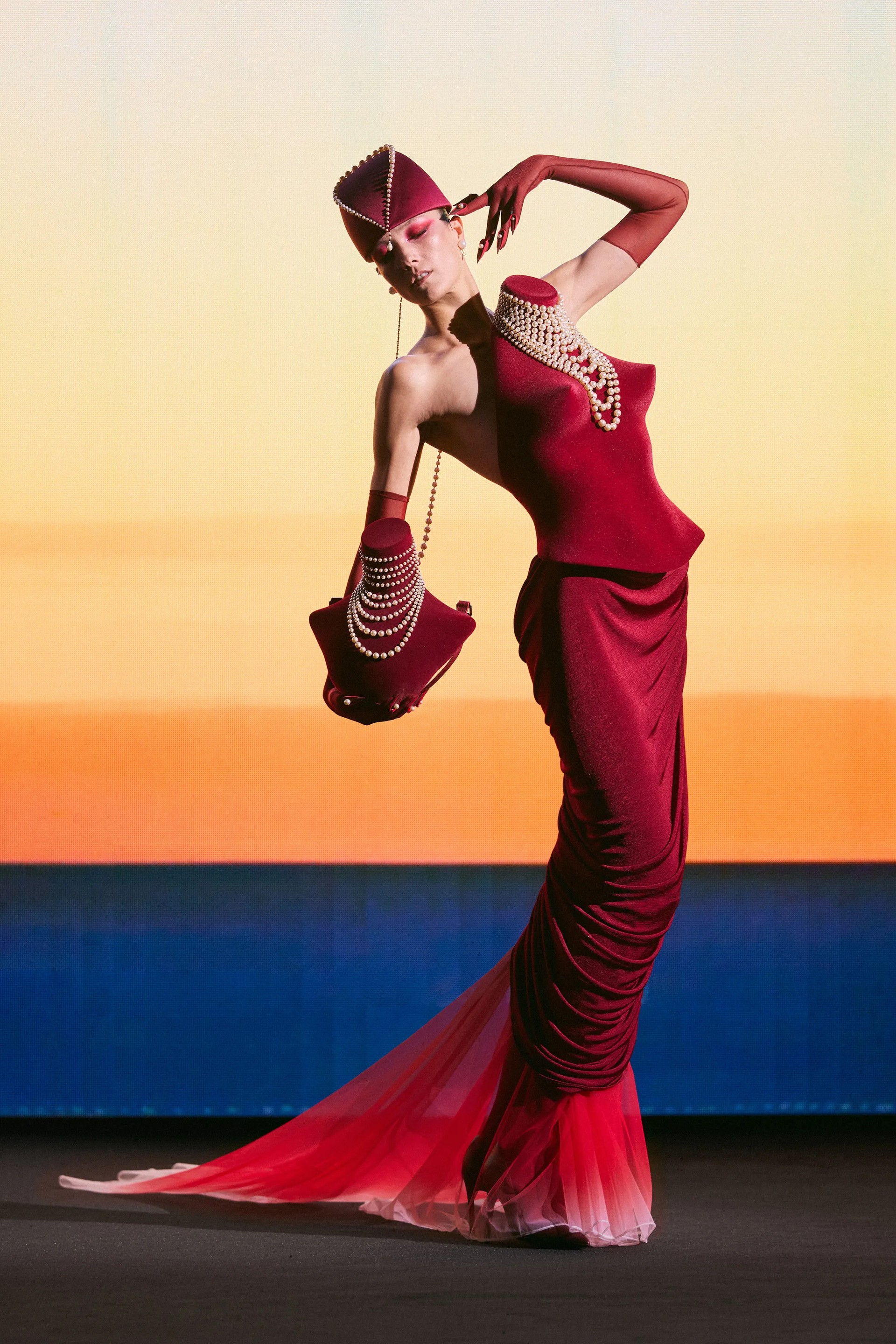 Hinh anh Hồi II - Luxury: Đối mặt với thực tế 3