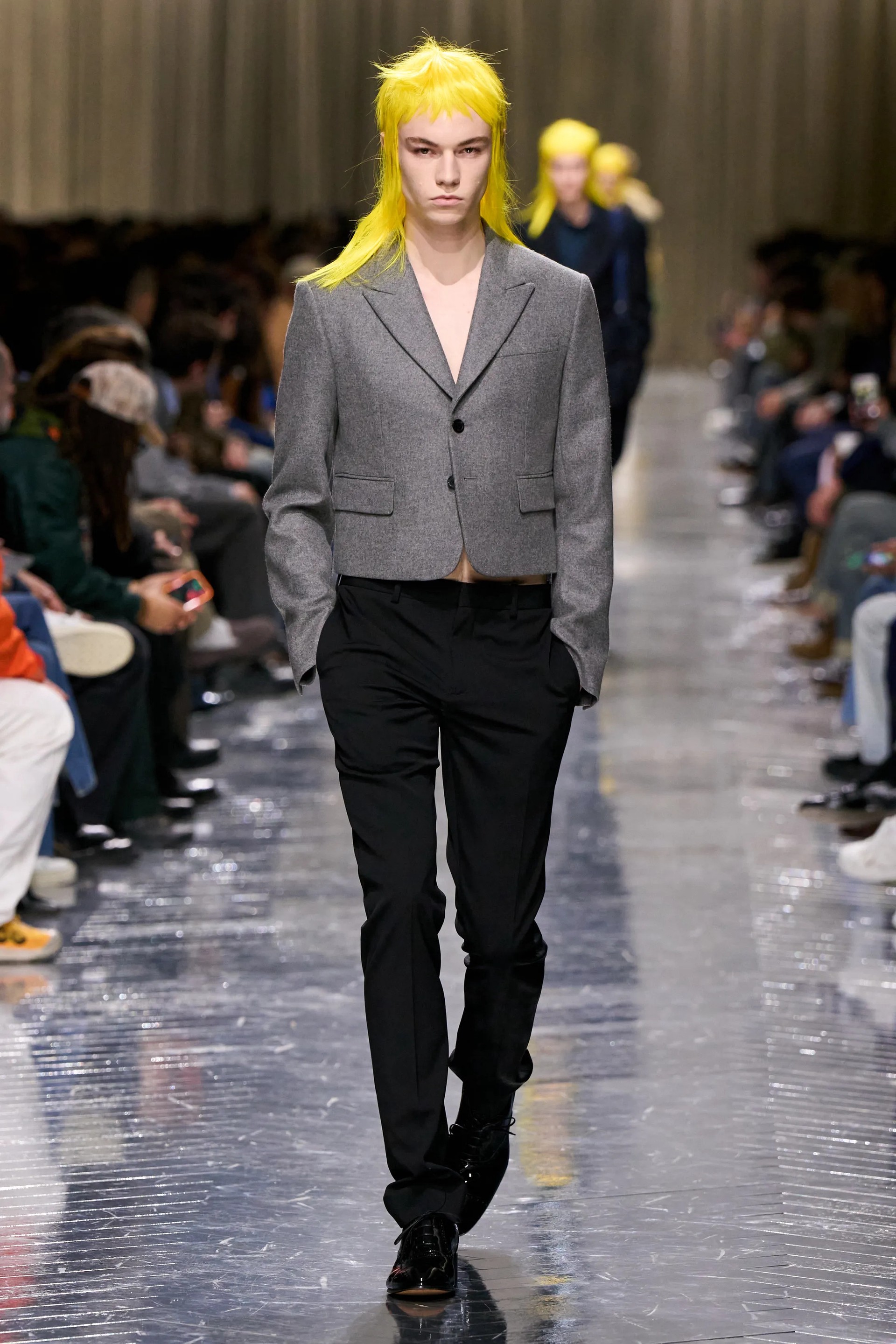 Hinh anh Tailoring ở điểm sụp đổ 8