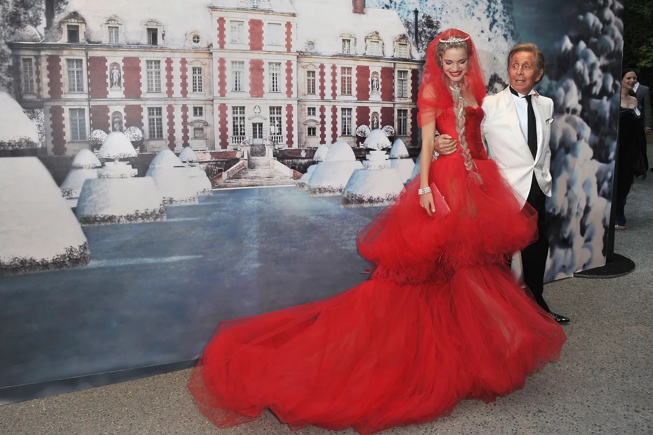 Hinh anh Cuốn hồi ký màu đỏ của Valentino Garavani 82