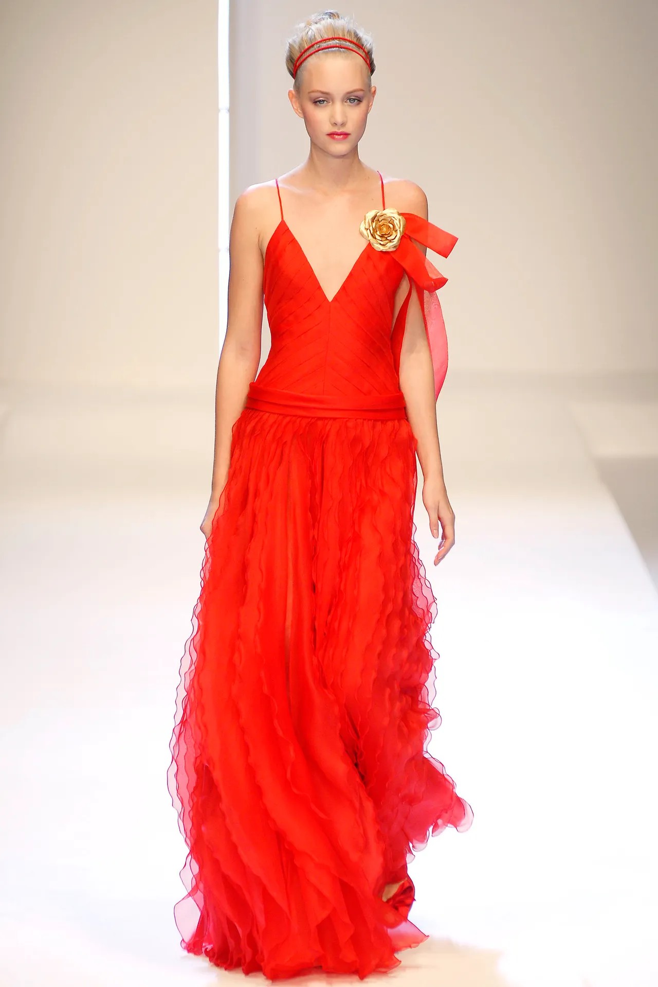 Hinh anh Cuốn hồi ký màu đỏ của Valentino Garavani 72