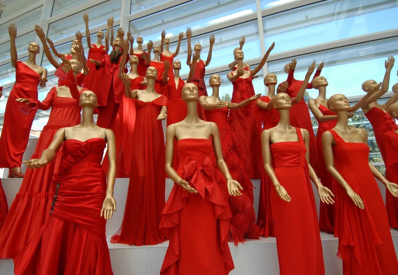 Hinh anh Cuốn hồi ký màu đỏ của Valentino Garavani 74