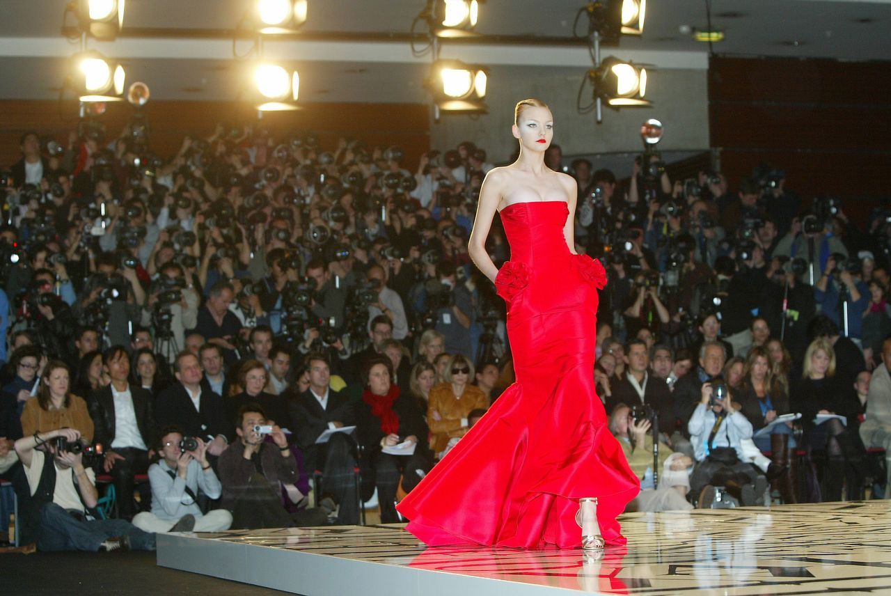 Hinh anh Cuốn hồi ký màu đỏ của Valentino Garavani 62