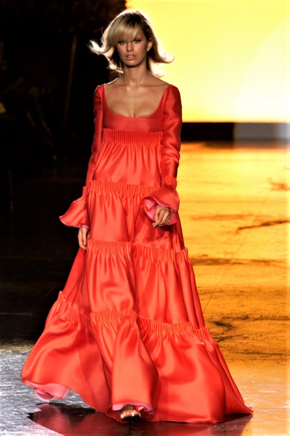 Hinh anh Cuốn hồi ký màu đỏ của Valentino Garavani 40