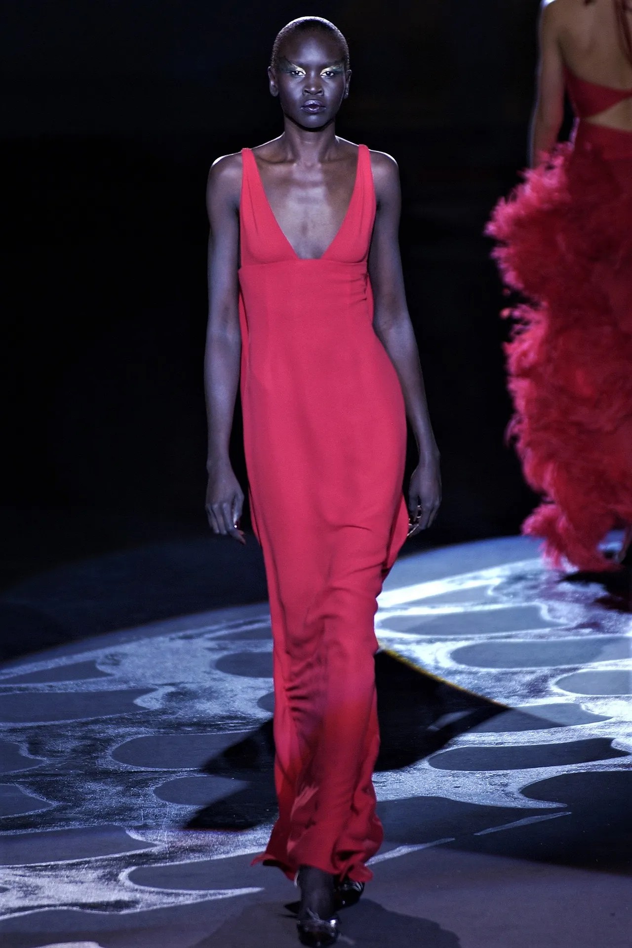 Hinh anh Cuốn hồi ký màu đỏ của Valentino Garavani 47