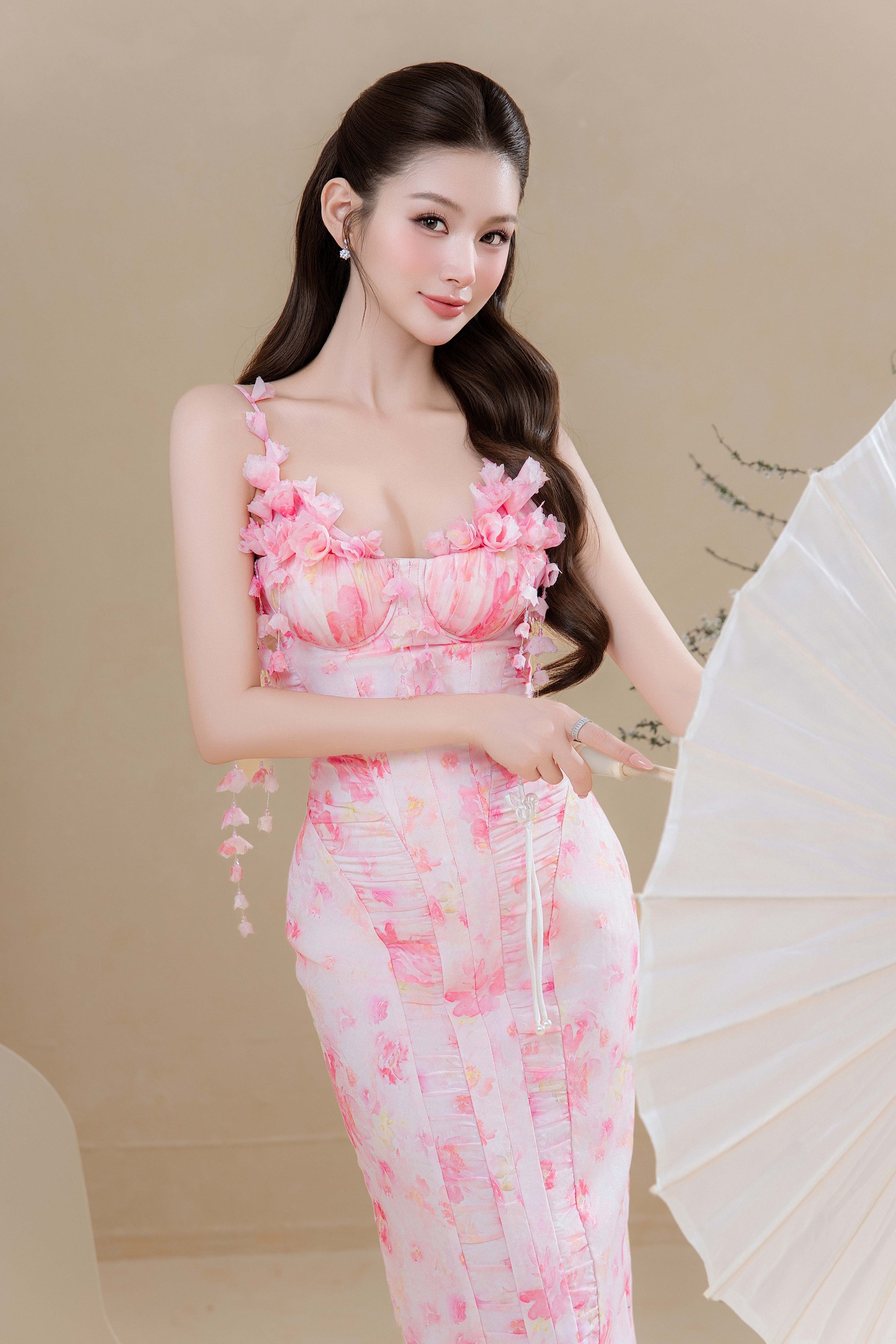 Hinh anh Đỗ Long phác họa khúc giao thừa tĩnh lặng “Vân Xuân” 5