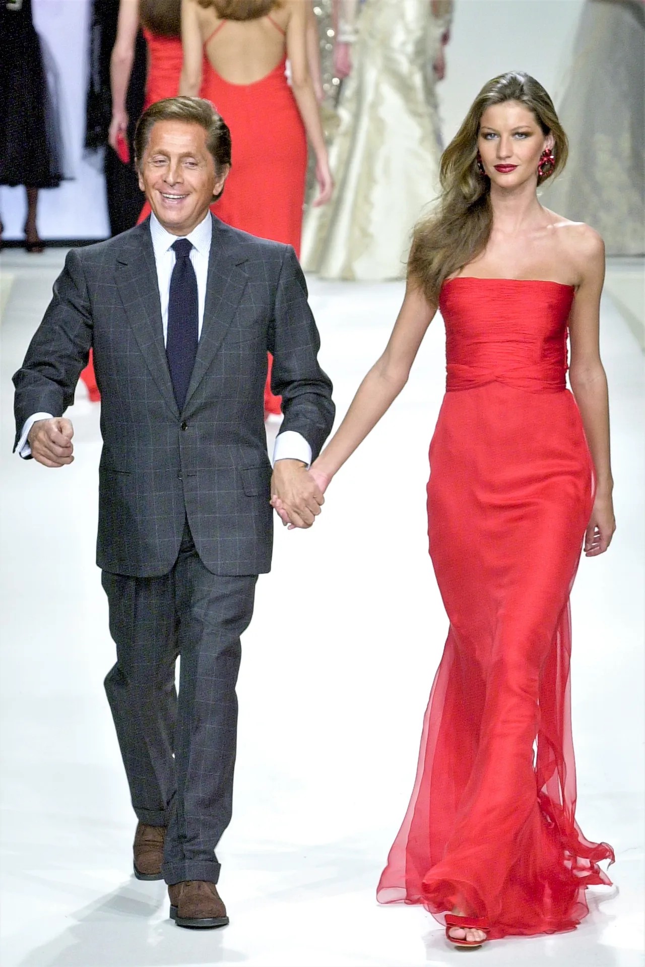 Hinh anh Cuốn hồi ký màu đỏ của Valentino Garavani 43