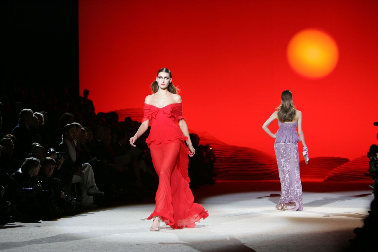 Hinh anh Cuốn hồi ký màu đỏ của Valentino Garavani 68