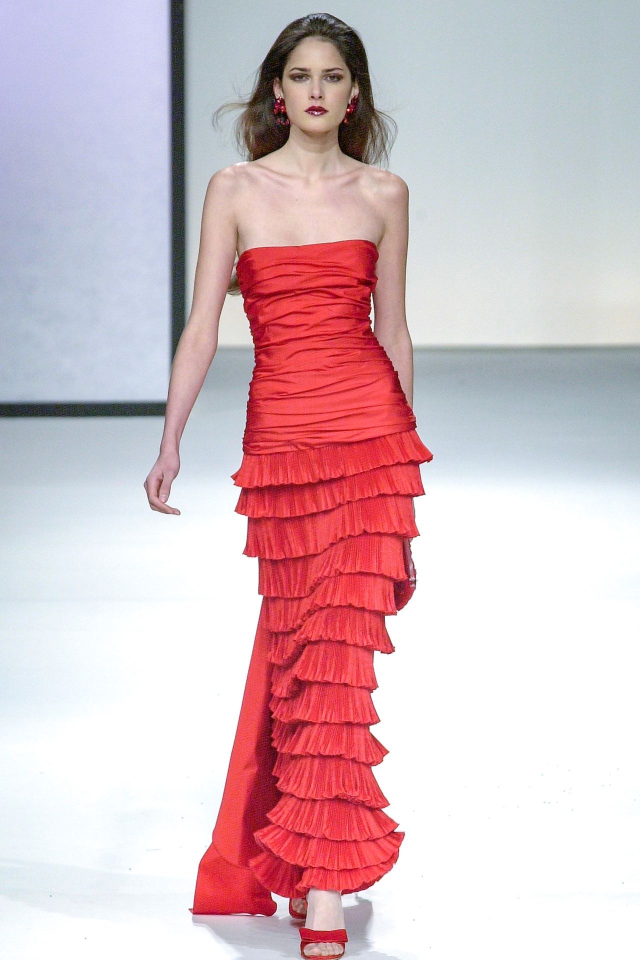 Hinh anh Cuốn hồi ký màu đỏ của Valentino Garavani 39