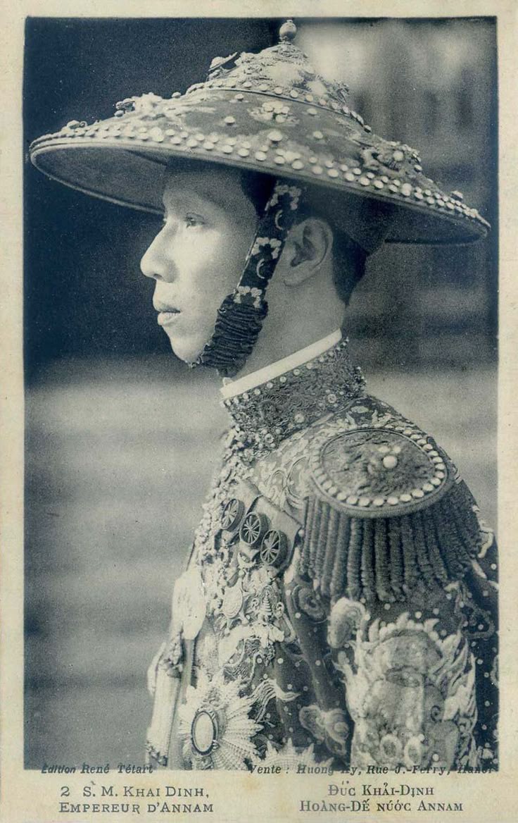 Hinh anh Thăm sử Triều Nguyễn, thưởng “Cành Vàng Lá Ngọc” PHAN HUY Haute Couture SS26 9