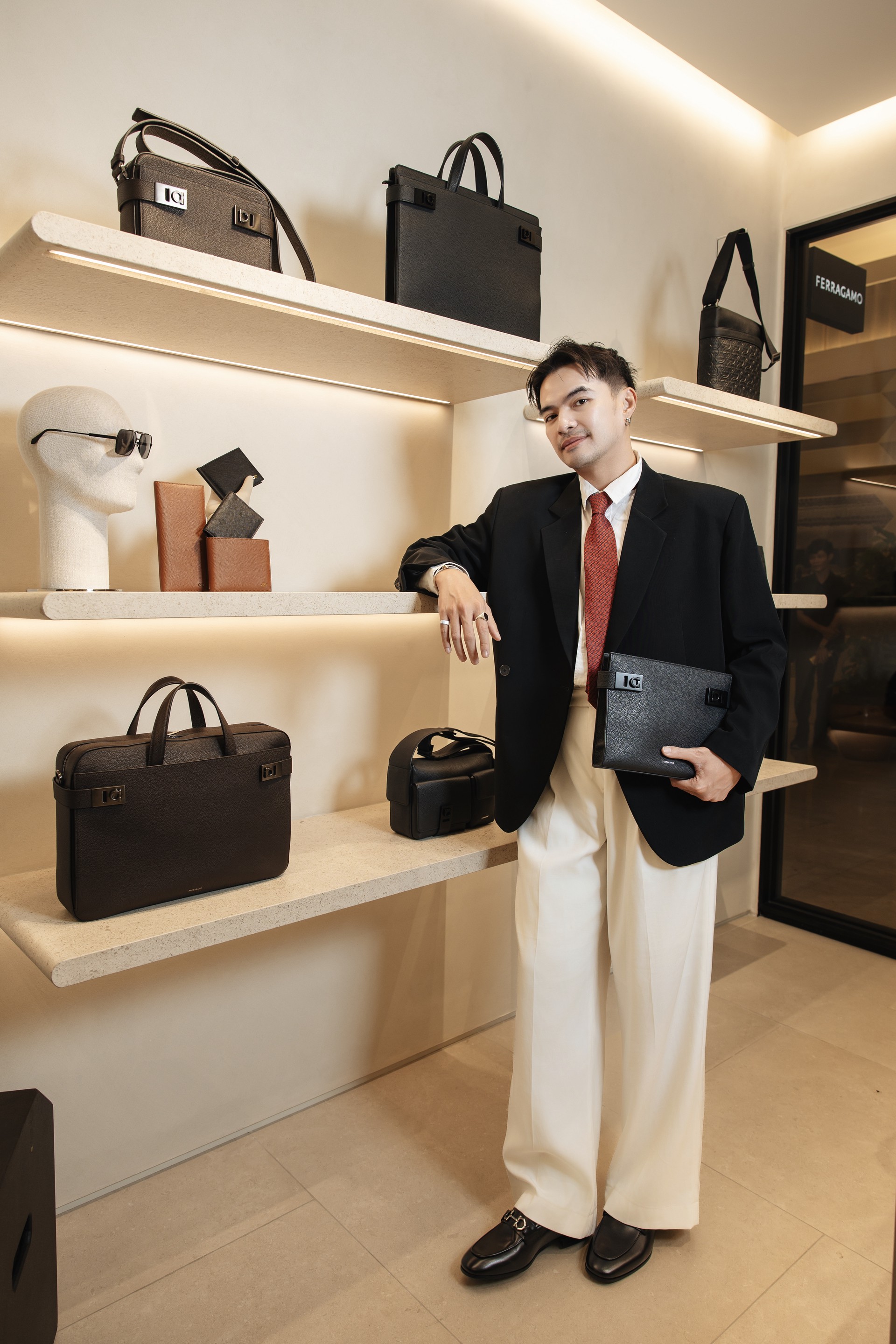 Hinh anh Khám phá di sản nước Ý bên trong Flagship Ferragamo 4