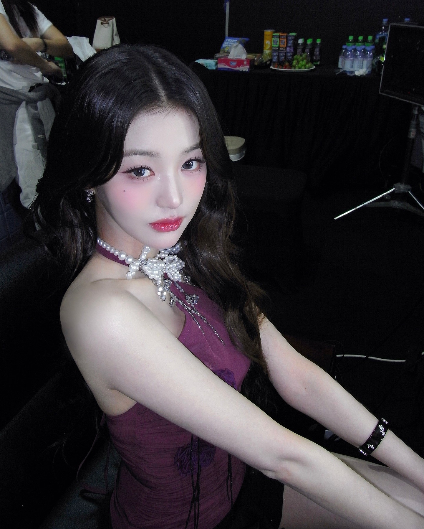 Hinh anh Có gì trong “tiệm tạp hóa digicam” của idol Kpop? 12