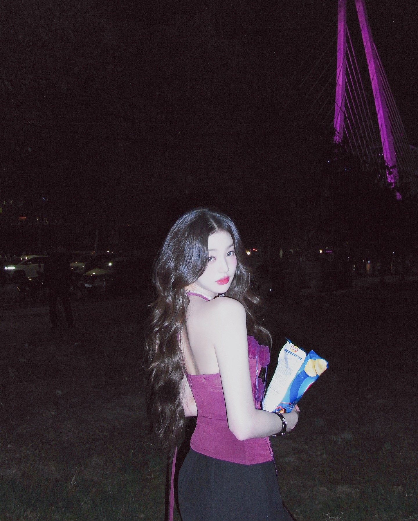 Hinh anh Có gì trong “tiệm tạp hóa digicam” của idol Kpop? 10