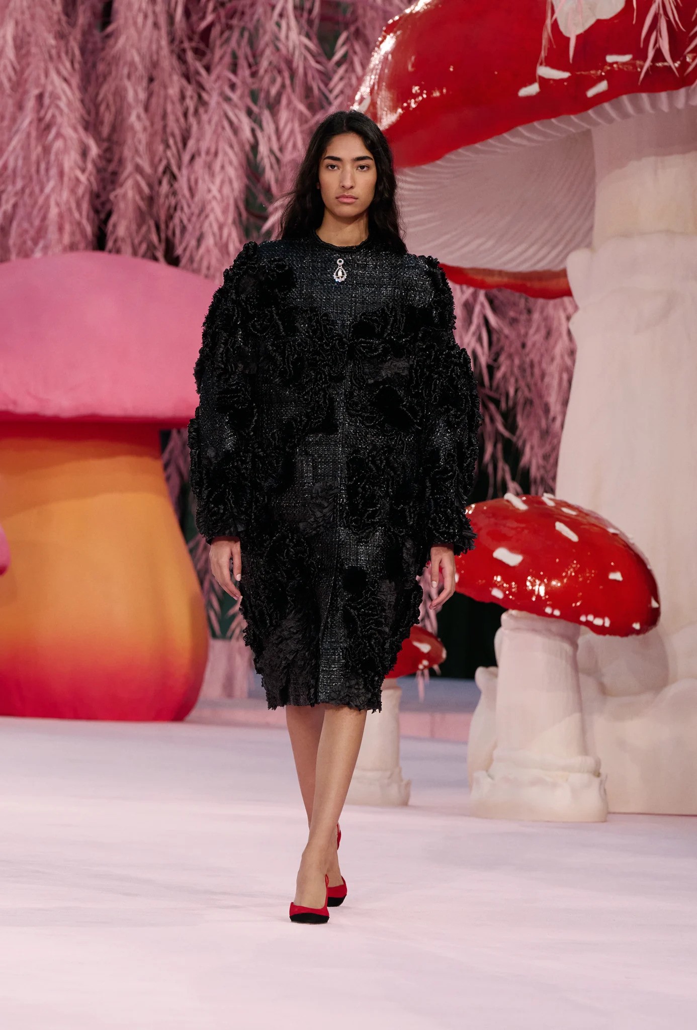 Hinh anh Chim, nấm và những ẩn dụ nữ tính 27