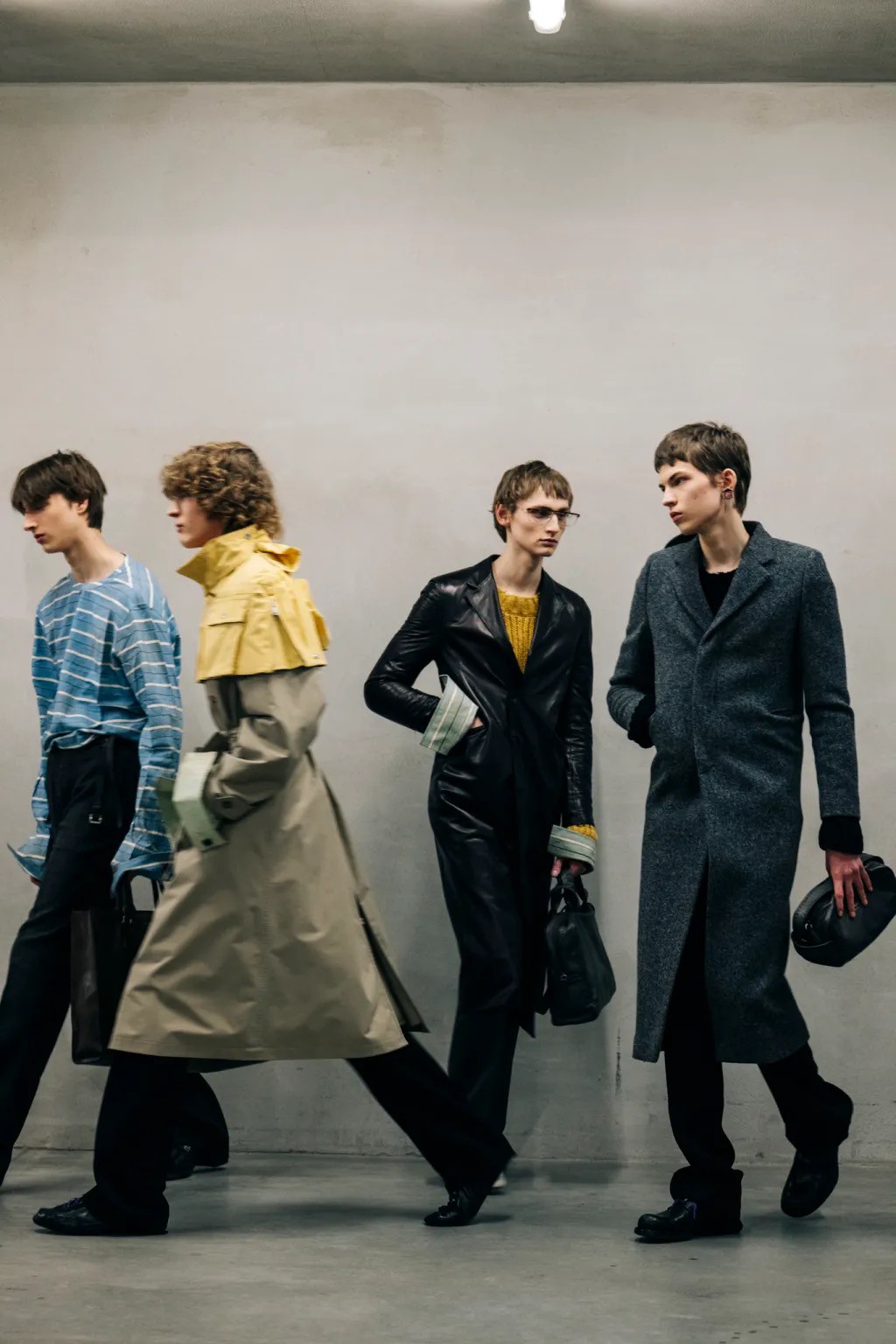 Hinh anh Prada Men Fall/Winter 2026: Chôn vùi để đến ngày khai quật 11