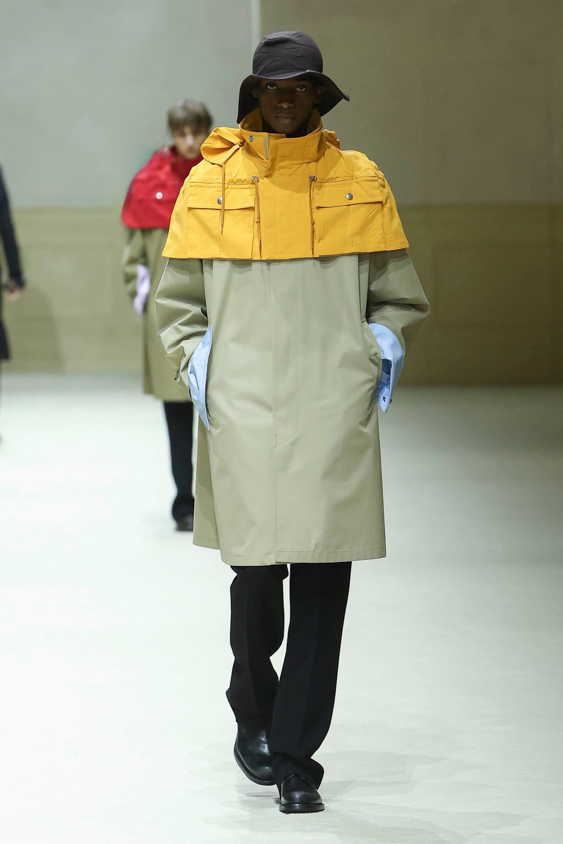 Hinh anh Prada Men Fall/Winter 2026: Chôn vùi để đến ngày khai quật 25