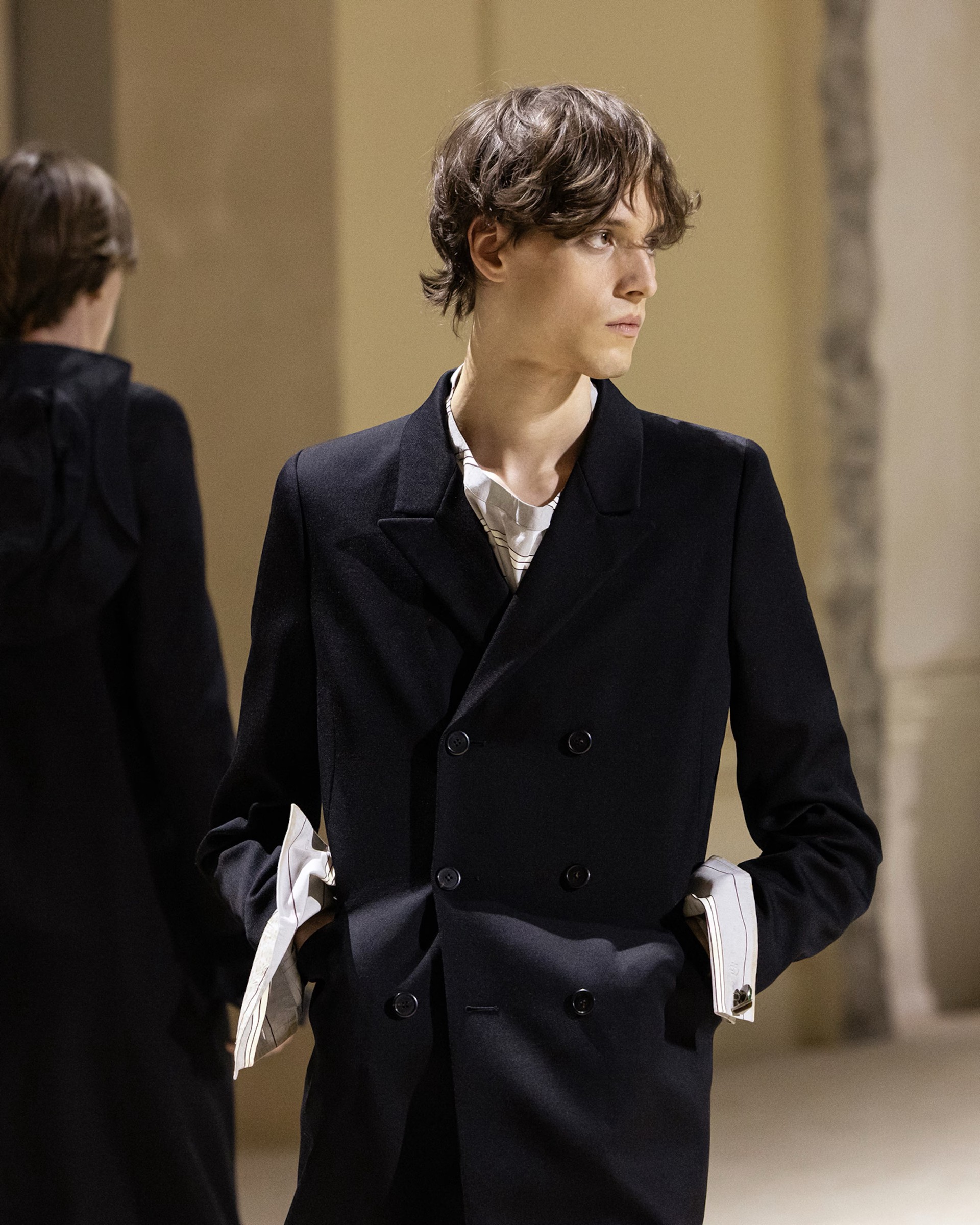 Hinh anh Prada Men Fall/Winter 2026: Chôn vùi để đến ngày khai quật 27