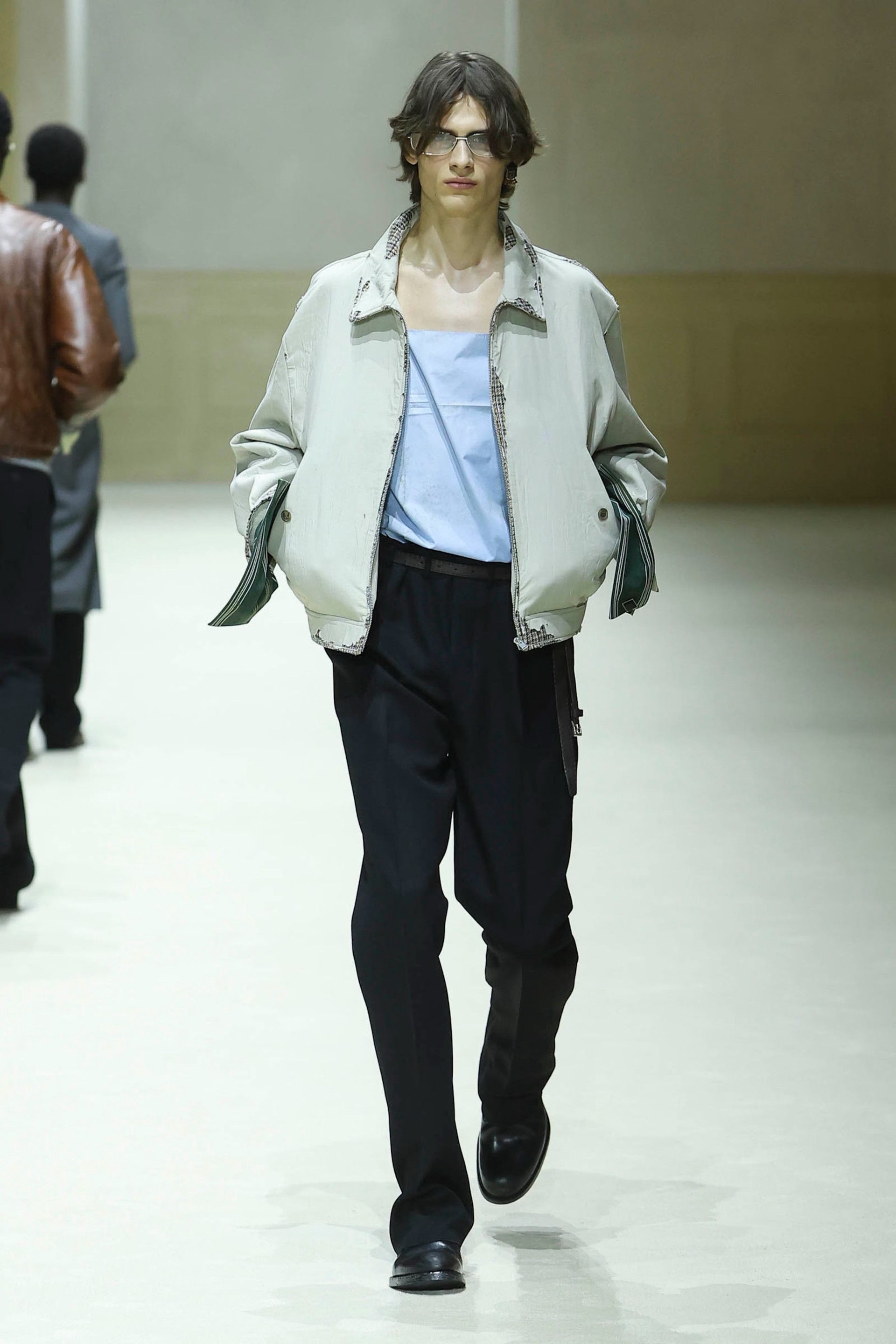 Hinh anh Prada Men Fall/Winter 2026: Chôn vùi để đến ngày khai quật 35