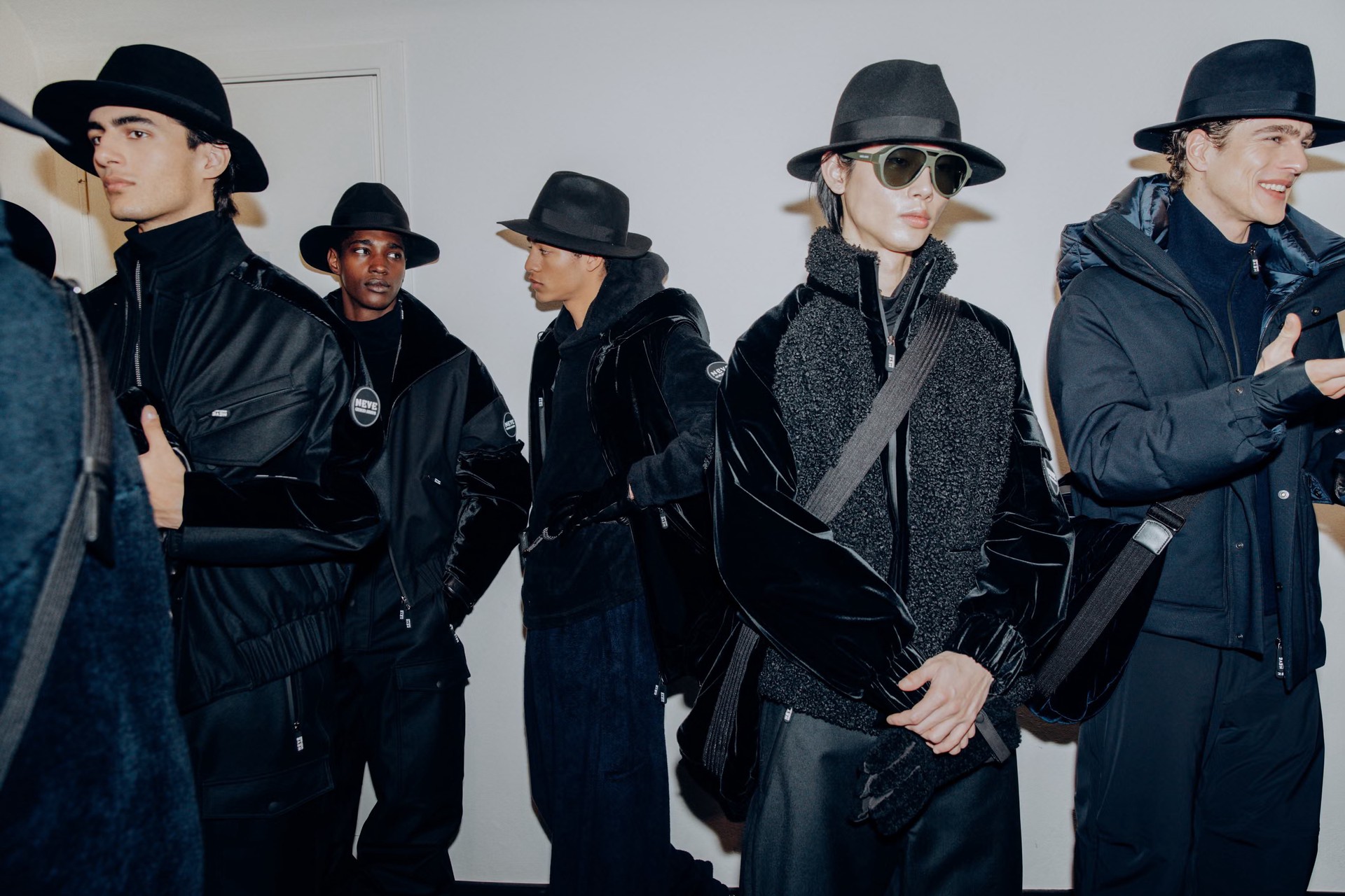 Hinh anh Giorgio Armani FW2026: Người thầy đã rời khỏi sàn diễn, nhưng Armani thì chưa 10