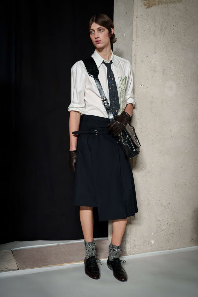 Hinh anh Đọc thêm: 44