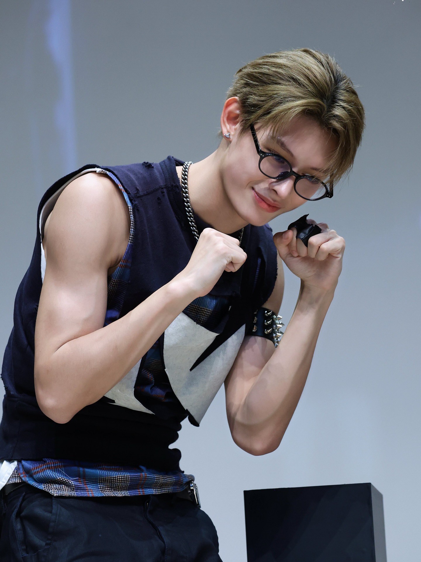 Hinh anh Liệu James CORTIS sẽ chinh phục được các nhà mốt xa xỉ? 4